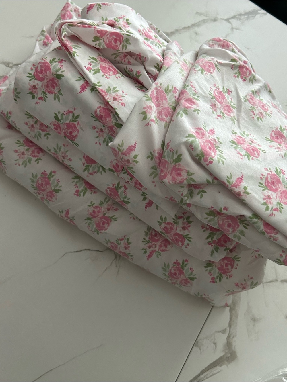 Floral Pink Rose Bedding Set - Classic Floral Print - Picture 13 of 16